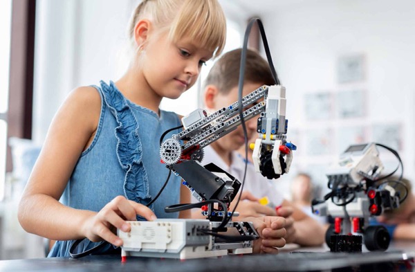 Цифрові лабораторії та STEM-оснащення