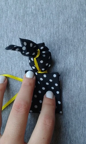 Як швидко з дитиною виготовити іграшку-забавлянку