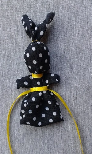 Як швидко з дитиною виготовити іграшку-забавлянку