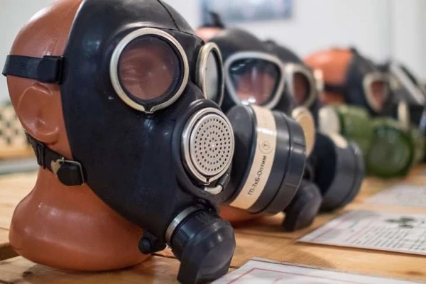 Протигази в школах